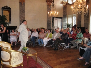 Červencový Páteční salón