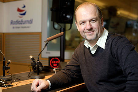 Václav Žmolík beseduje na zámku Potštejn